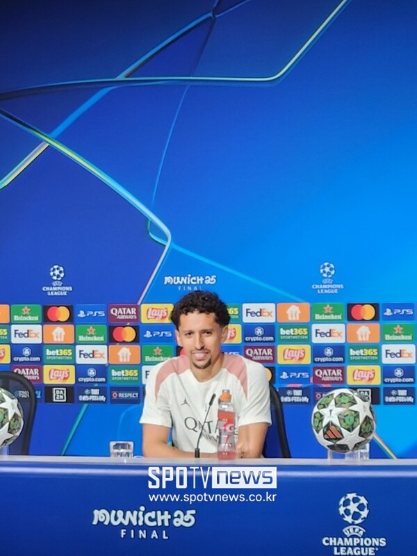 [뮌헨 NOW]12년째 PSG와 UCL 우승 도전 마르퀴뇨스 "빅이어 파리로 가져가고 싶다"