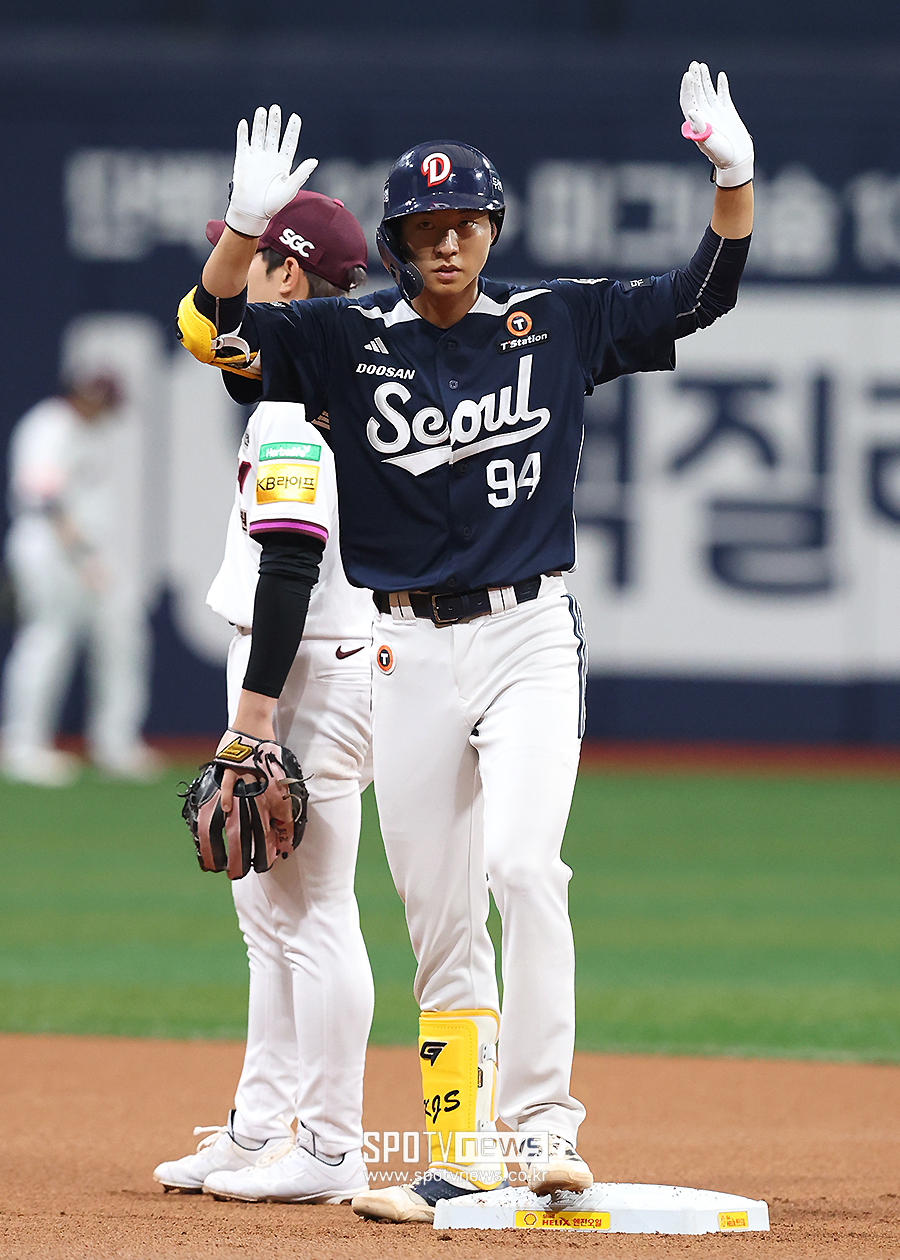 [포토S] 2루타 날린 김준상