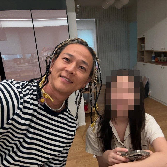 팝핀현준, 딸 농사 대박났다…국제학교 최우수 학생 "아빠 닮아" 깨알 자랑