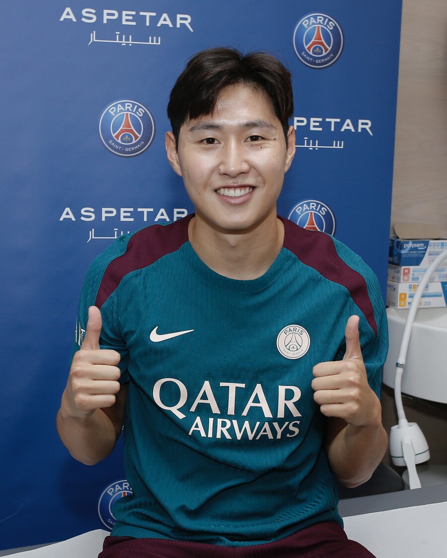 "이강인 강력하게 원해" 나폴리, 회장-단장 팔 벌려 기다린다…PSG OK 사인만 떨어지면 우승팀으로 이적