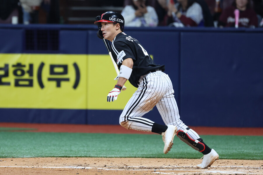 '신민재 3안타+송승기 ERA 3위 등극' LG 1위 자존심 지켰다, 키움에 7-2 완승 6할 승률 회복+선두 수성