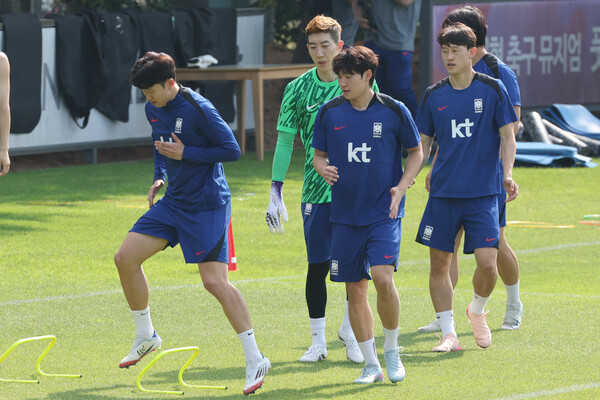 ▲ 축구대표팀 주장 손흥민과 이강인, 배준호 등이 훈련에 열중하고 있다. ⓒ연합뉴스