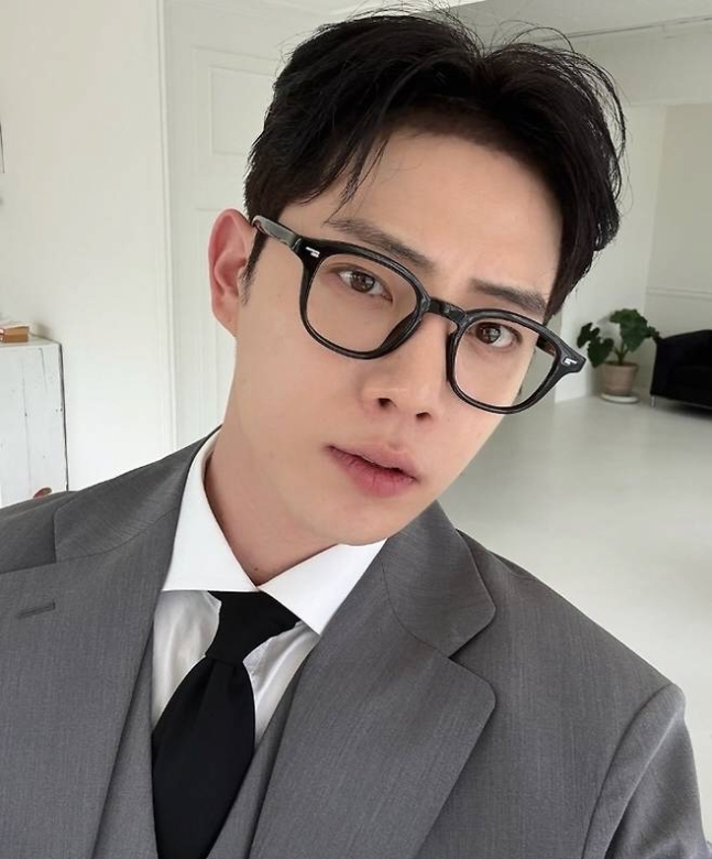 '다슈 모델' 故김종석 친누나 "소주병 난동 사실 아냐…지인 사기로 전재산 잃어"
