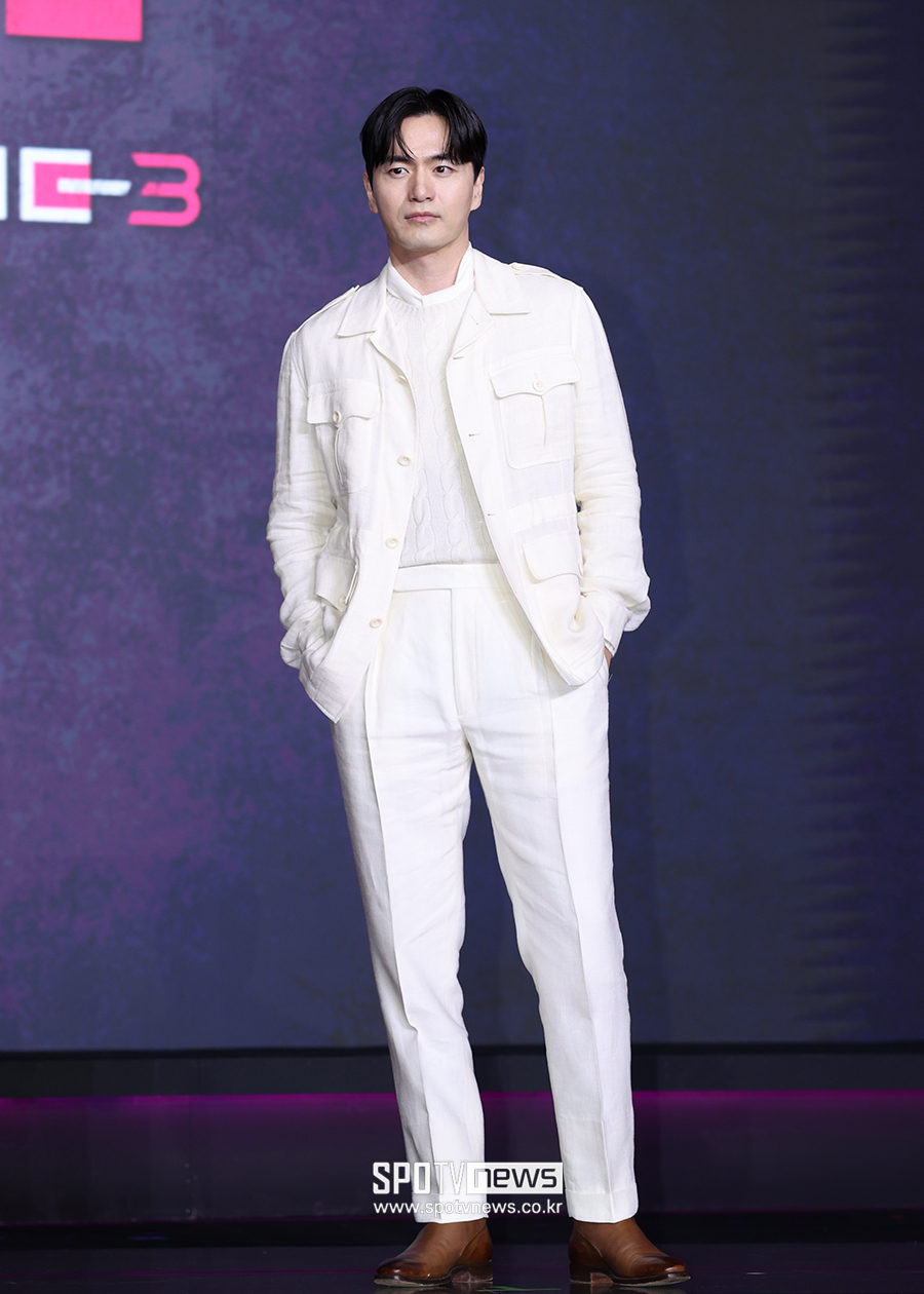 [포토S] 이진욱, '화사하게~'