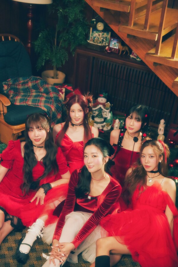 [단독]에이핑크 박초롱→윤보미, 위드어스와 매니지먼트 계약…新도약 펼친다
