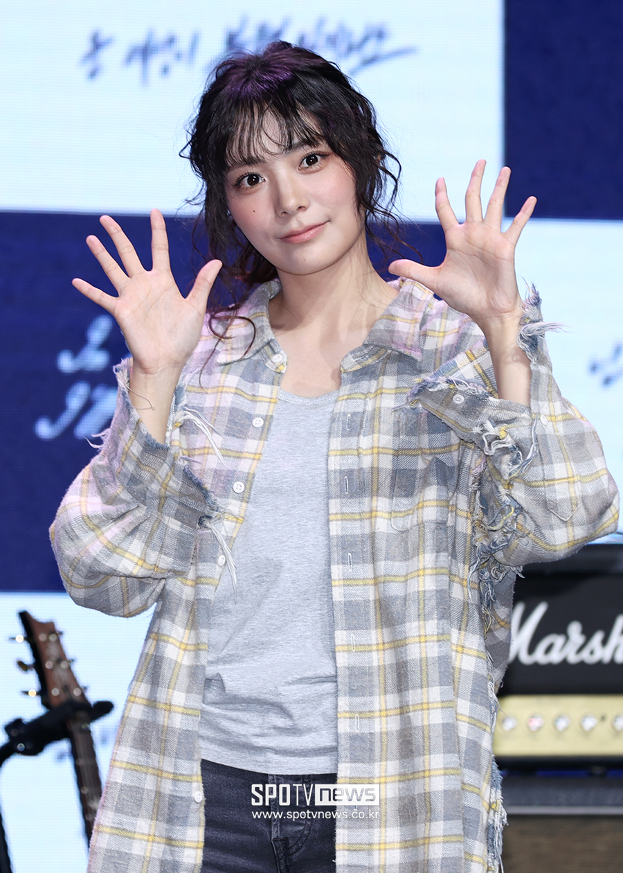 ▲ QWER 시연 ⓒ곽혜미 기자