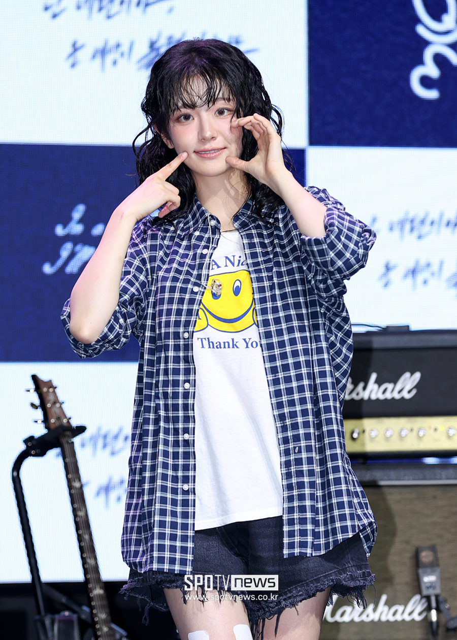▲ QWER 쵸단 ⓒ곽혜미 기자