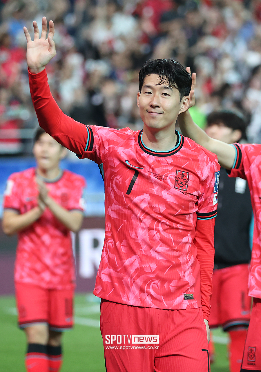 "정말 고마웠어" 손흥민, 은퇴 고민 의미심장 발언…“행복하게 마무리 하고 싶다”  [SPO 현장]