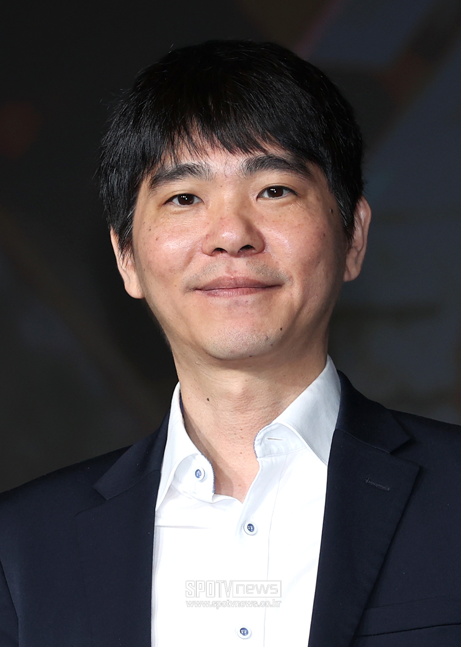 이세돌, 라디오 DJ로 윤상 빈자리 채운다…'데블스 플랜2' 이어 파격 행보