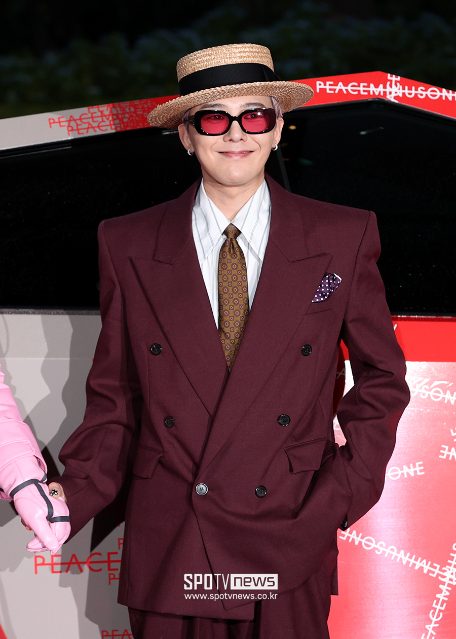 [포토S] 지드래곤, 40분 지각에도 미소