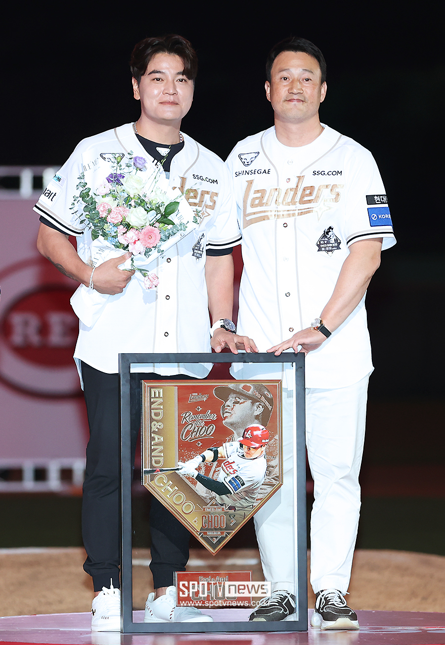 [포토S] 추신수, '김재현 단장과 함께'