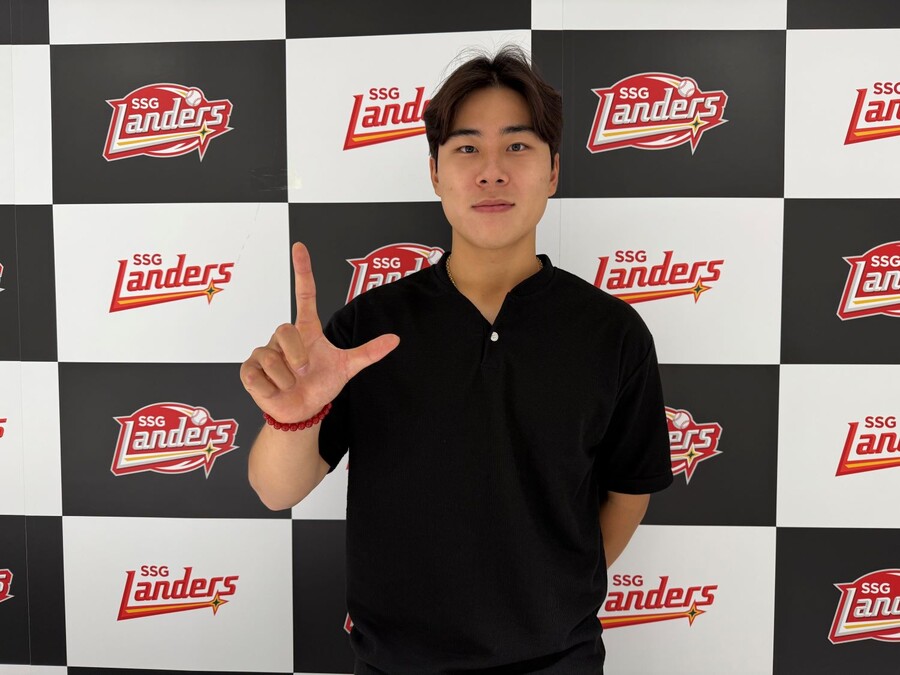 [김태우의 쓱크랩북] 낙방, 또 낙방, 그 다음에 찾아온 감격의 통지서… 장현진이 누구야? 꿈이라는 낭만을 믿는 청년