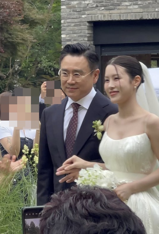 이광기, 딸 이연지 결혼에 오열…'국대 사위' 정우영에 "누구보다 소중하게" 눈물 펑펑