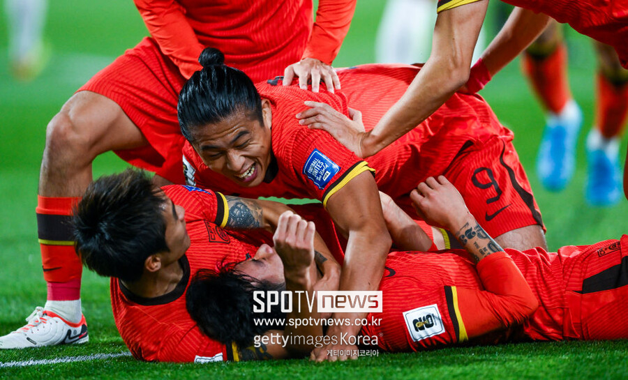 휴~ 中 살았다! "빨리 亞 2류로 올라가자"…FIFA 랭킹 100위 추락은 피했다 '대서특필'
