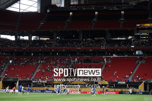 경악! 英 BBC ‘비피셜’ 떴다…일부 관중석 폐쇄→FIFA 美 클럽월드컵 흥행 참패 위기 “첼시, 5만석 빈 관중들 앞에서 경기”