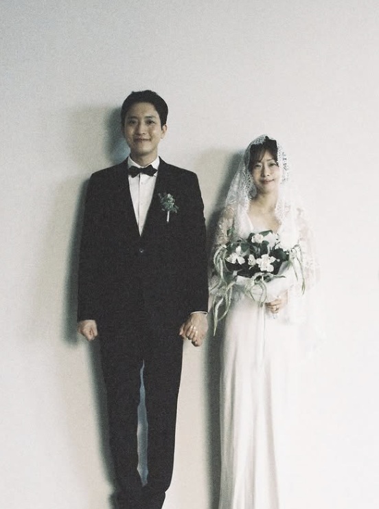 [단독]가수 조형우 결혼…♥신부='무도' 방콕특집 막춤 작가 김윤의