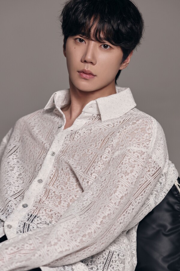 박보검 피아노 연주와 이준영의 애절한 보컬…'더 시즌즈' 화제의 컬래버, 20일 음원으로 공개