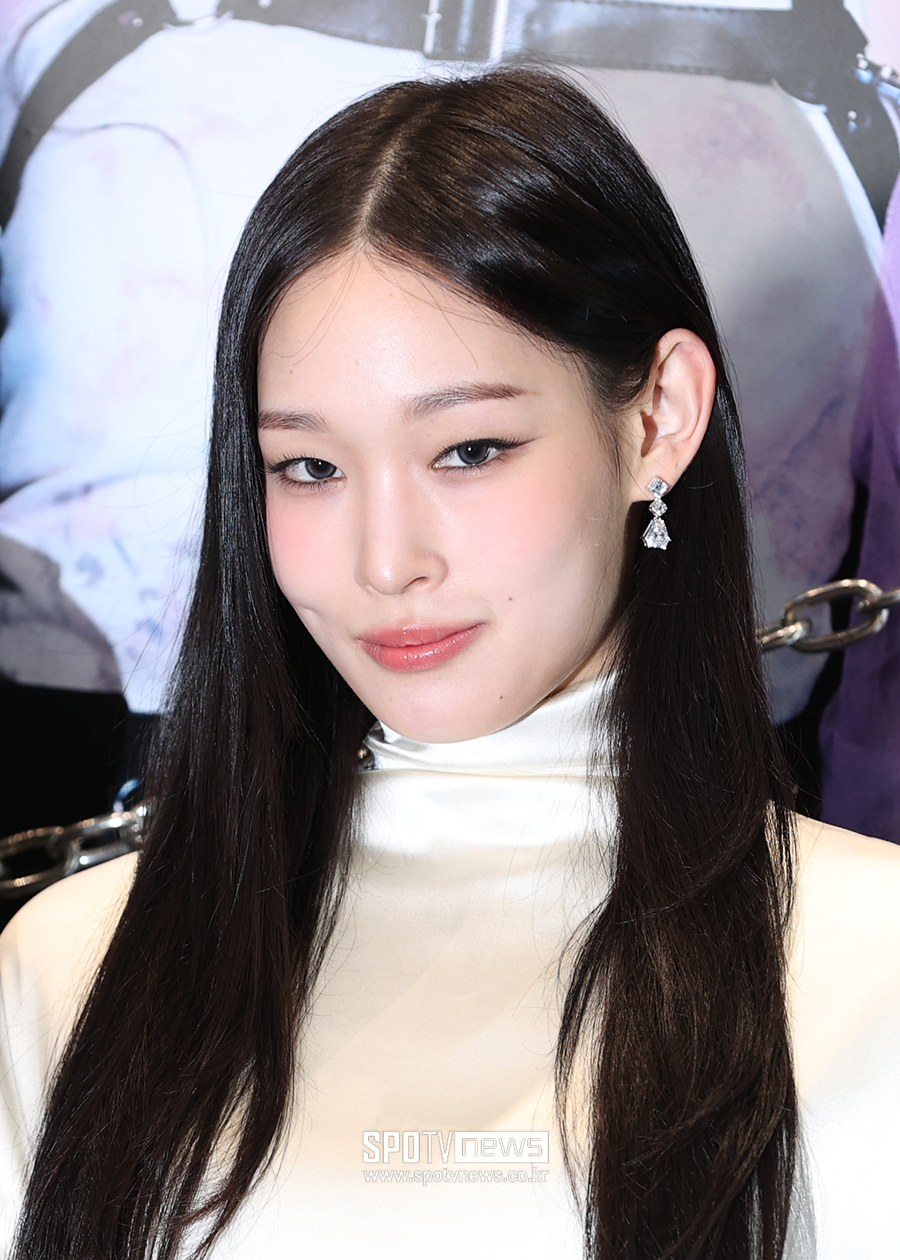 K팝 최초 '재벌돌'…'신세계 딸' 애니, 베일 벗었다 '올데이 프로젝트 데뷔'
