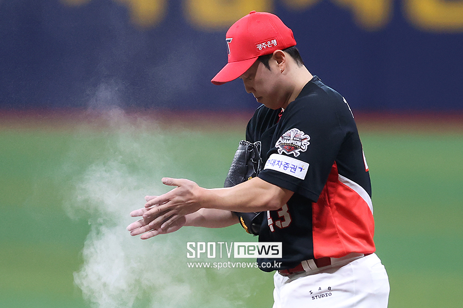 [포토S] 로진 터는 김건국