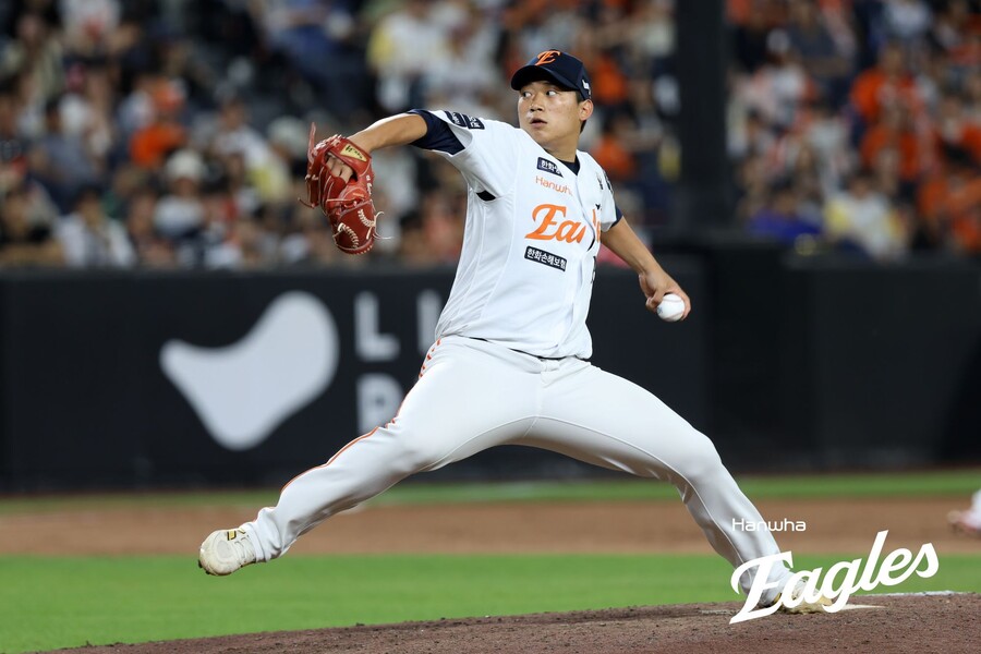 한화 ‘ERA 0’ 김기중 말소, 김경문은 “팀에 많은 도움 됐다” 고마움… 황준서 불펜 대기, 류현진 투구 수는?