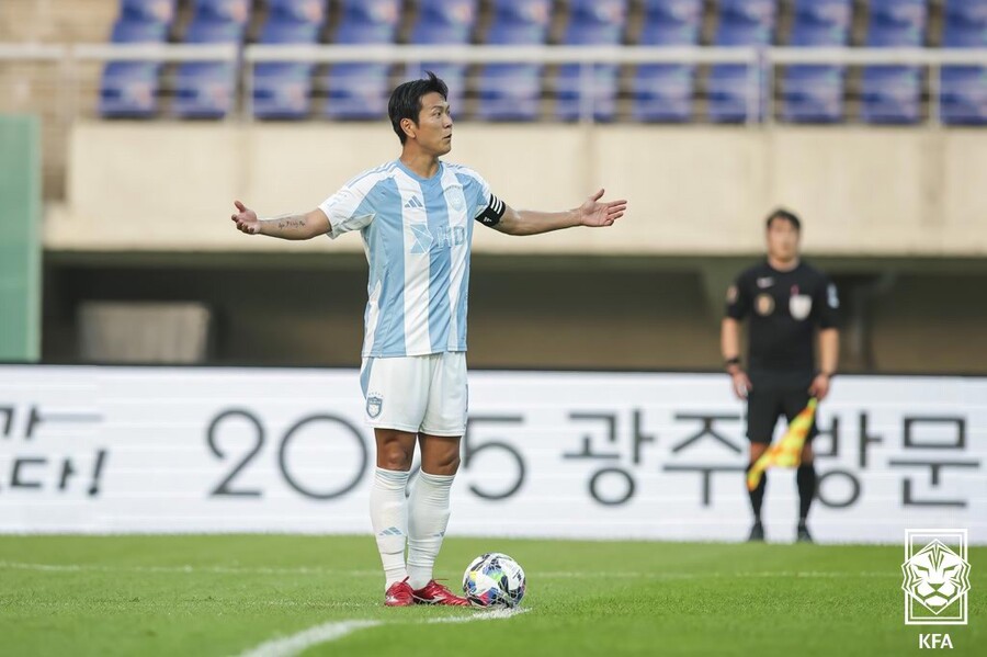 ▲ 울산HD와 광주FC가 오후 7시 광주월드컵경기장에서 2025 하나은행 코리아컵 8강전을 치렀다 ⓒ대한축구협회
