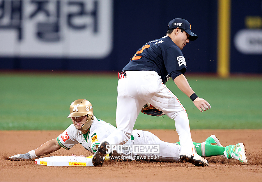 [포토S] 2루 도루 성공하는 임지열