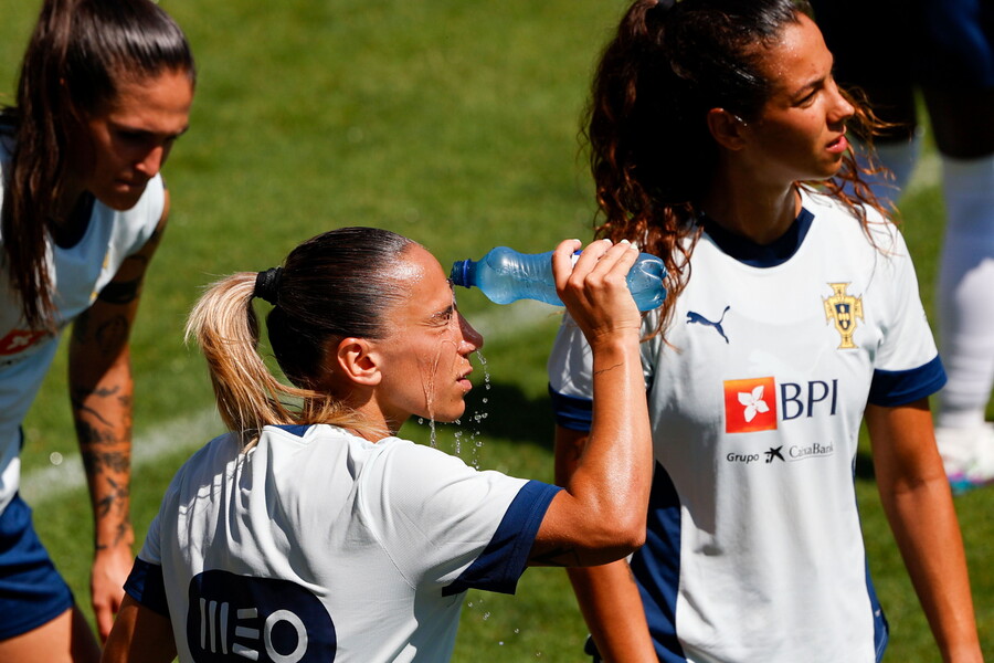 [여자유로 2025] 35도 살인 더위를 막아라! UEFA 폭염대비 안전조치 긴급시행
