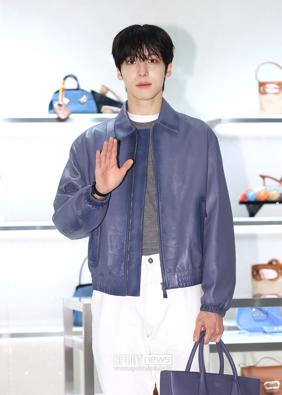 [포토S] 에이티즈 윤호, '점점 멋있어져~'
