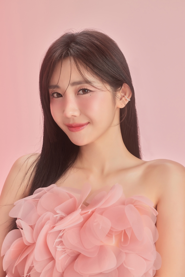 하유비, 신곡 '꽃다발' 8일' 발표…디스코 리듬의 러블리 서머송