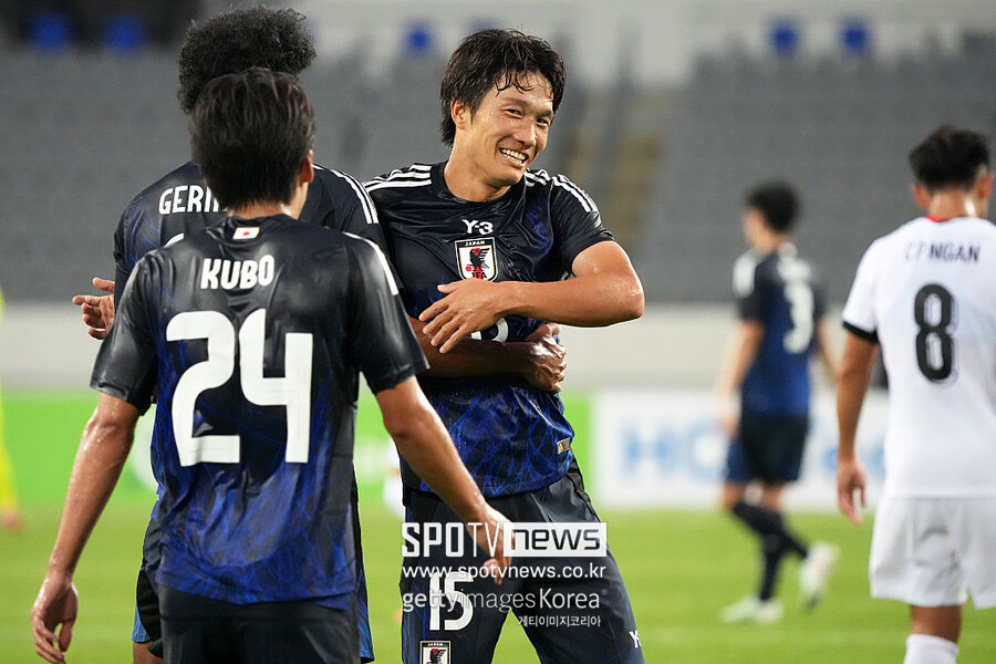[동아시안컵 REVIEW] 일본 전반에만 5-0 골폭풍! 저메인, A매치 데뷔전서 포트트릭 폭발→'6백 무장' 홍콩에 6-1 완승…느슨해진 후반은 옥에 티