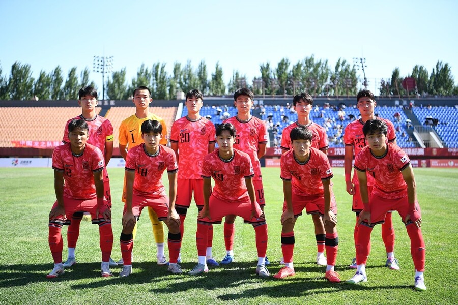 ▲ 김현준, 조세권, 이대호 대한축구협회 전임지도자가 이끈 한국 16세 이하 축구대표팀 ⓒ대한축구협회