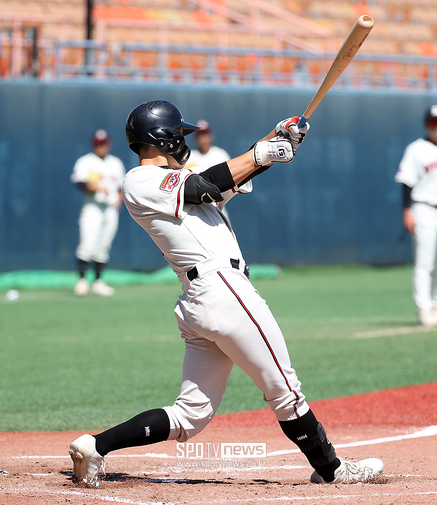 [포토S] 덕수고 오시후, '선취 적시타 쾅!'