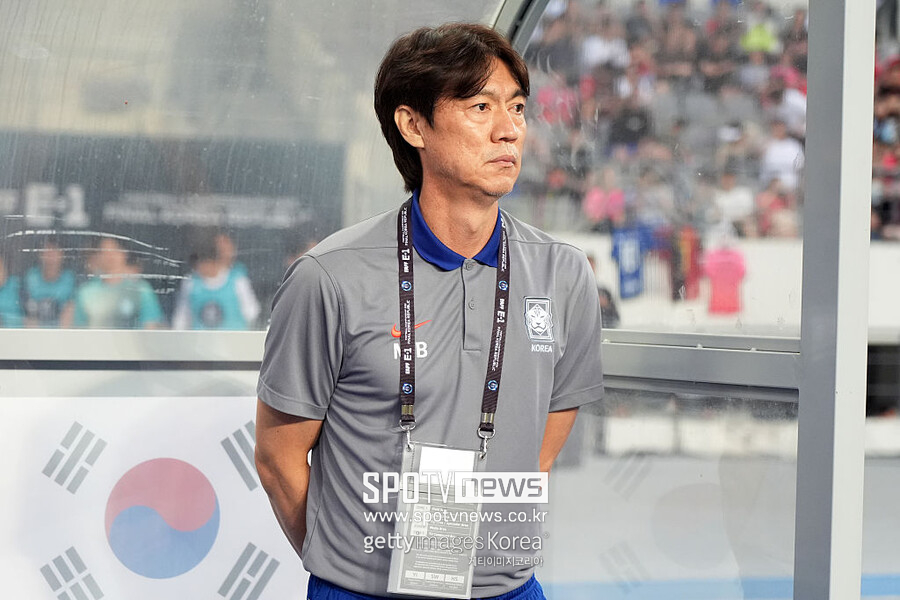 ▲ 2025년 동아시아축구연맹(EAFF) E-1 챔피언십(동아시안컵) 남자부 3차전 일본과의 경기를 앞둔 축구 국가대표팀 홍명보 감독