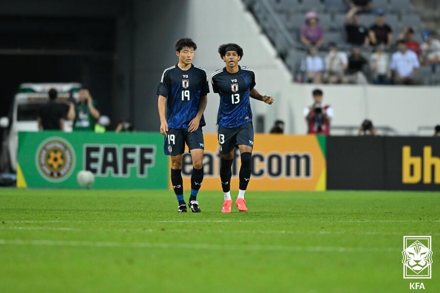 ▲ 15일 오후 용인미르스타디움에서 대한민국과 일본의 2025 동아시안컵 3차전이 열렸다. 나상호의 골대 불운으로 선제 득점 기회를 날린 한국은 저메인 료에게 곧바로 결승골을 허용하며 0-1로 졌다. 동아시안컵 우승은 일본에 넘어갔다. ⓒ 대한축구협회