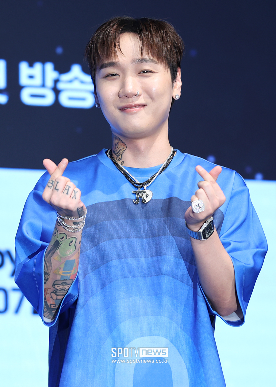 [포토S] 저스디스, '하트 뿅'