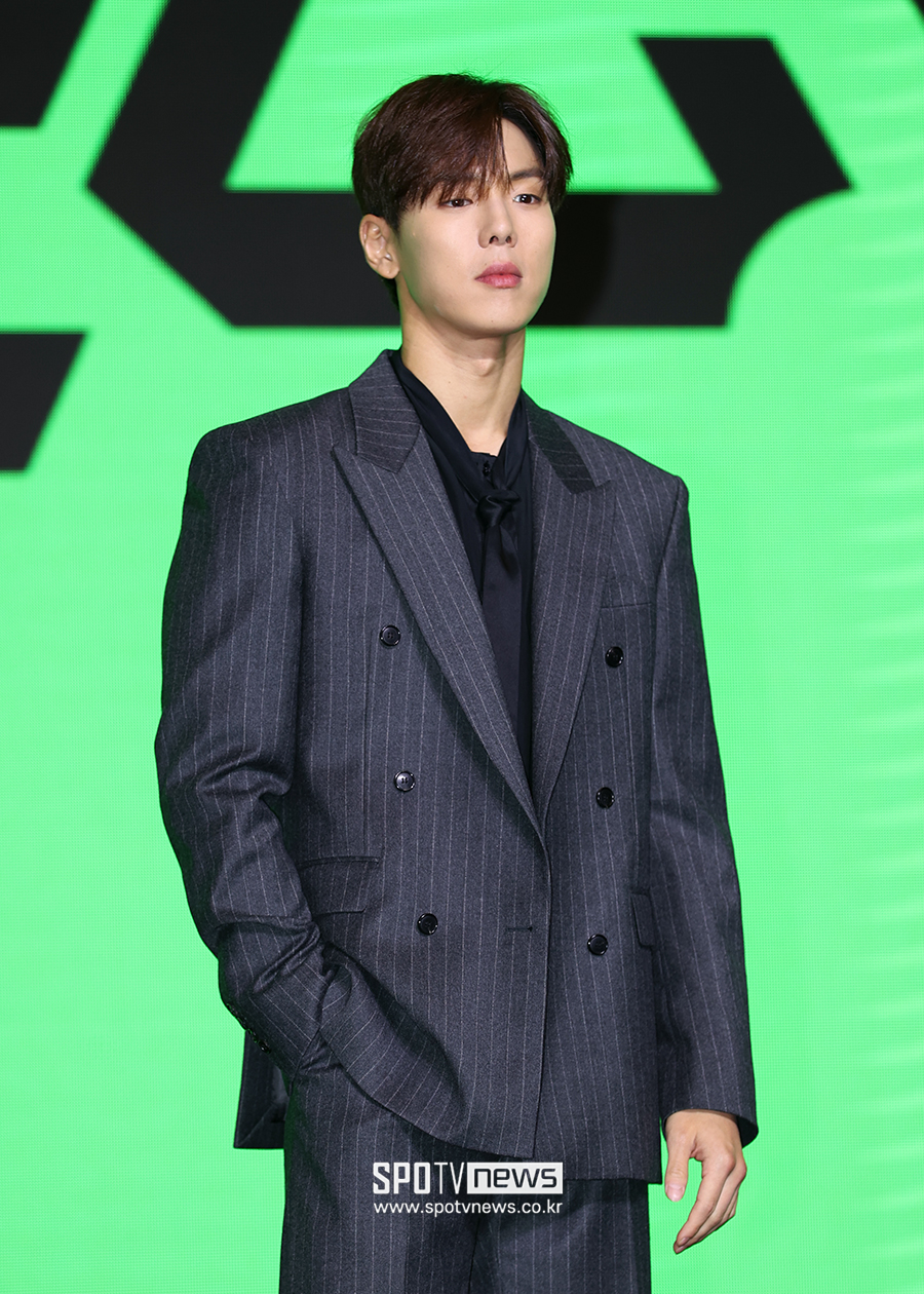 [포토S] 몬스타엑스 셔누, 태평양 어깨