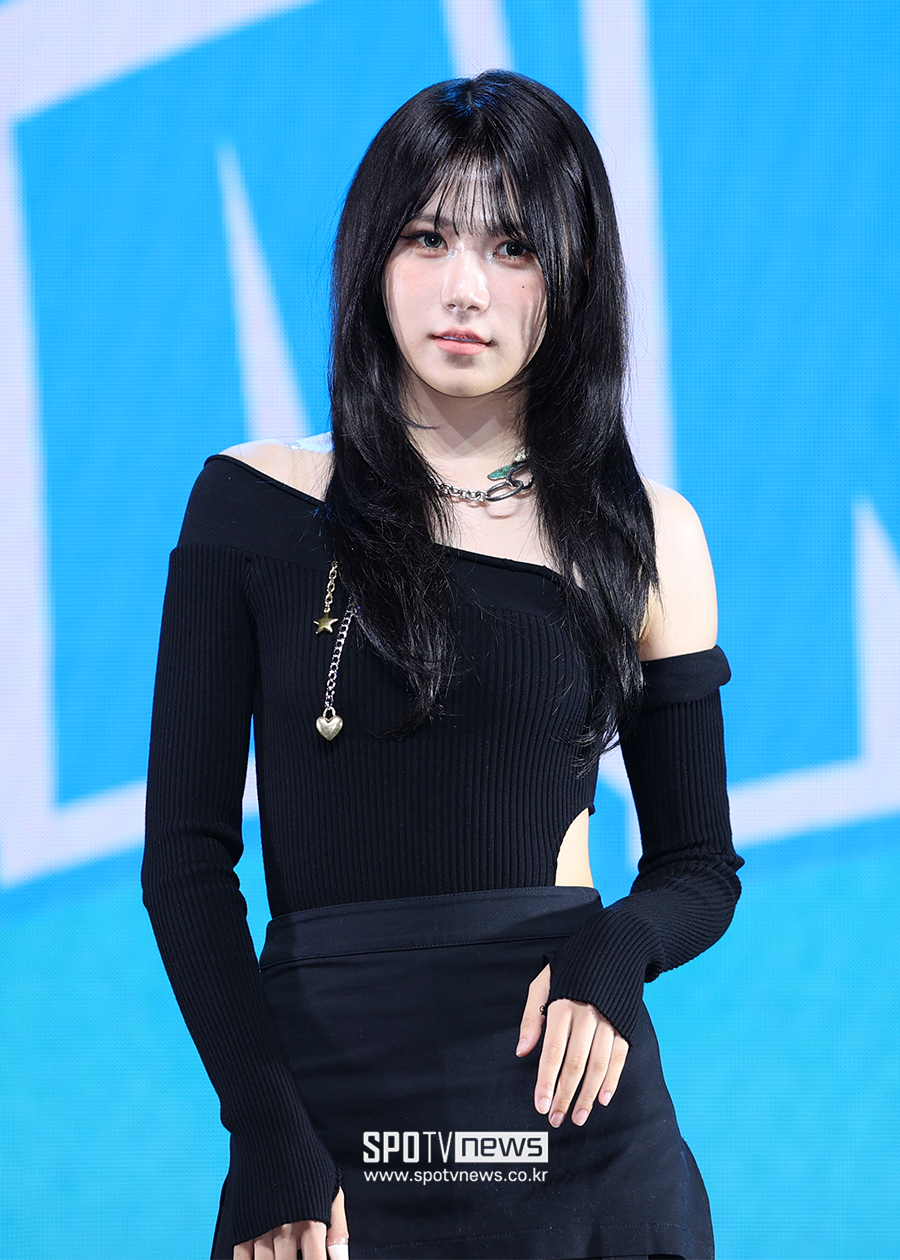 [포토S] 이프아이 태린, '트임 패션으로 섹시하게'