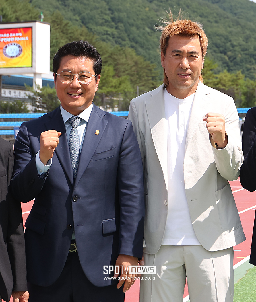 [포토S] 박한동 회장-김병지 대표이사, '대학축구의 미래를 향해'