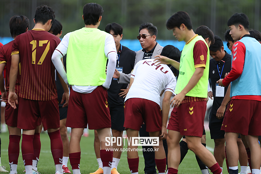 [포토S] 작전 지시하는 경희대 김광진 감독