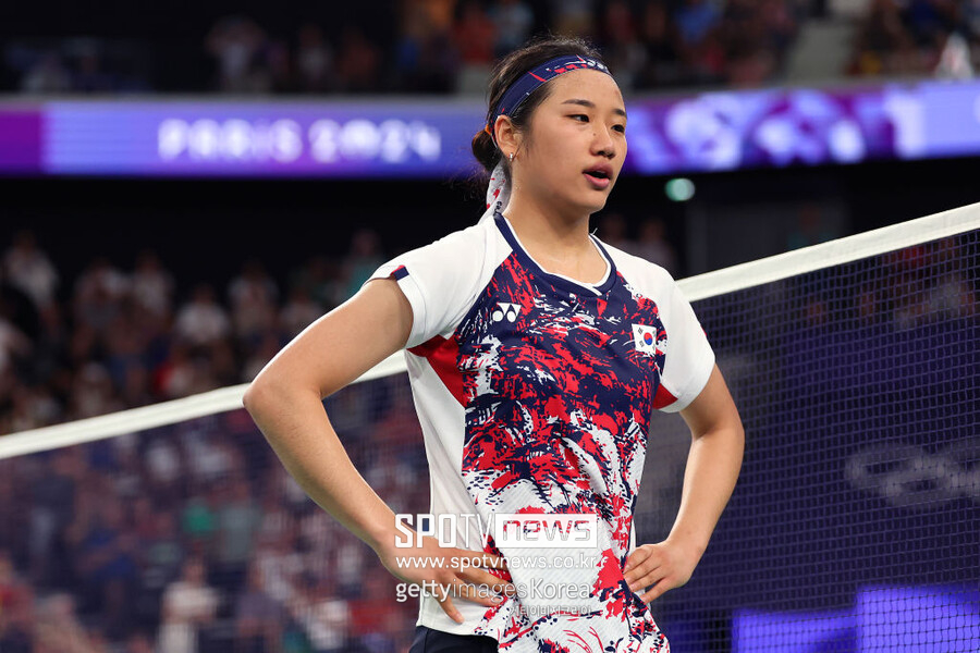 ▲  안세영(사진)은 2025 세계배드민턴연맹(BWF) 월드투어 슈퍼 750 일본오픈 결승에서 마주하는 왕즈이를 상대로 올 시즌 4전 4승을 쓸어 담았다. 세계 2위 랭커를 자신의 '피식자'로 삼고 있는 흐름과 이번 대회 마지막 승부까지 단 165분밖에 소요하지 않은 압도적인 경기력을 고려할 때 무난한 정상 등정이 예상된다.
