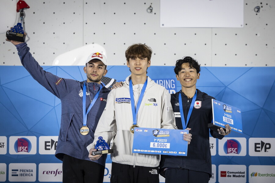 스포츠클라이밍 이도현, '2025 IFSC 마드리드 리드 월드컵' 금메달 획득