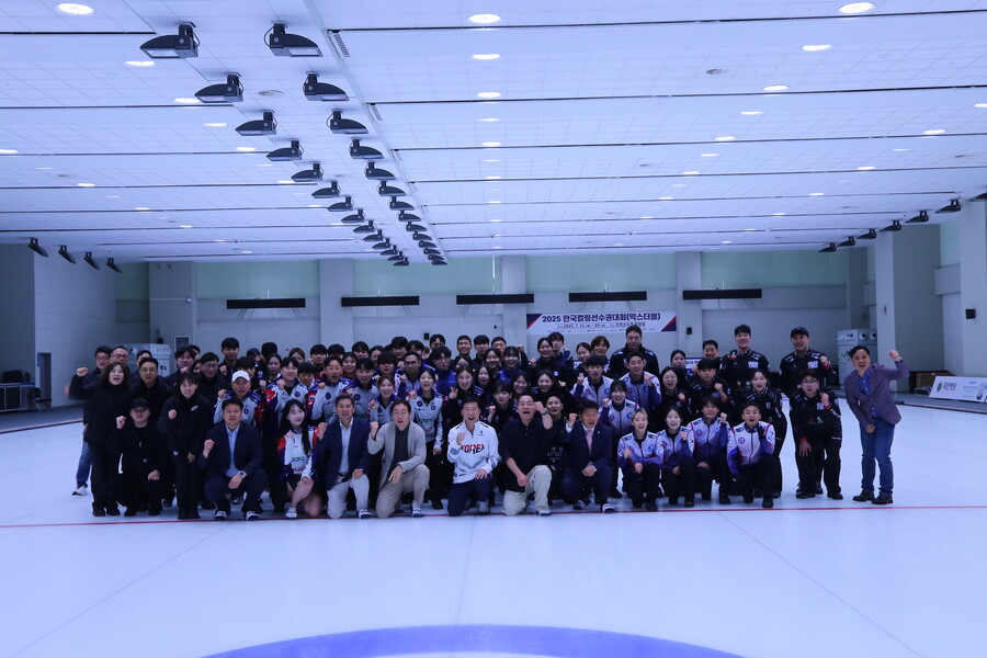 ‘국가대표 선발전’  2025 한국컬링선수권대회 성공 개막... 29일까지 진천선수촌서 진행