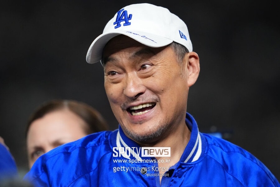 "타구 맞으면 누가 책임져" 日대배우, 올스타전 최초 시도에 의문…팬들 찬반 양론