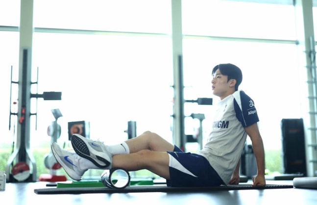 "꼬마 손흥민 등장" 양민혁, 1군 데뷔에 토트넘 미래 호평…프리시즌 13분 → "기대 이상" 칭찬 줄줄이