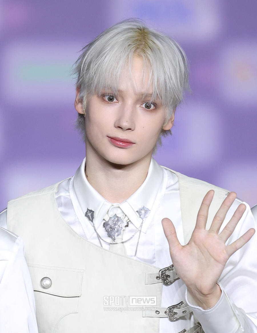 [포토S] 투모로우바이투게더 휴닝카이, 신비로운 분위기