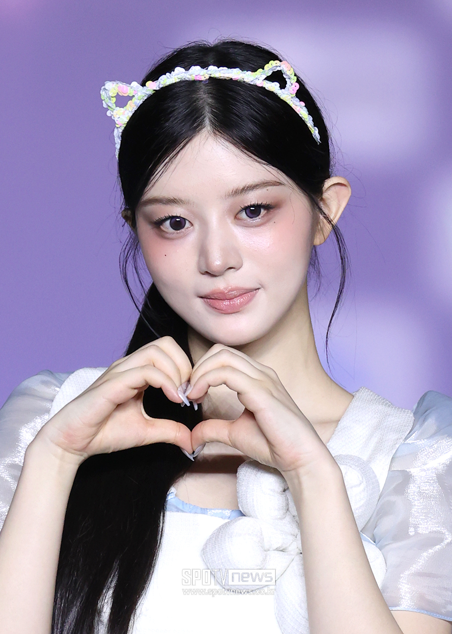 [포토S] 아일릿 민주, '예쁨 가득~'
