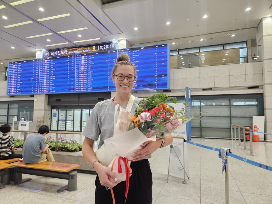 '김연경 은퇴' 흥국생명, 한국계 레베카가 새 해결사 될까 "다시 韓에서 뛸수 있어 매우 설렌다"