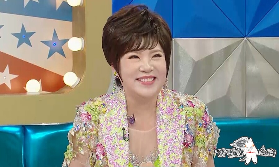 김연자 "'아모르 파티' 역주행 은인=박명수…의상비만 10억"('라스')