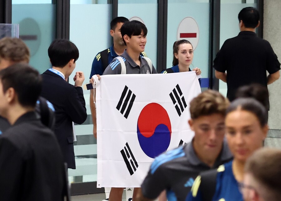 [SPO 현장] '韓 축구는 역시 쏘니' 한국 찾은 뉴캐슬 감독 "18살 박승수, 손흥민의 실력과 미소 닮아갔으면"
