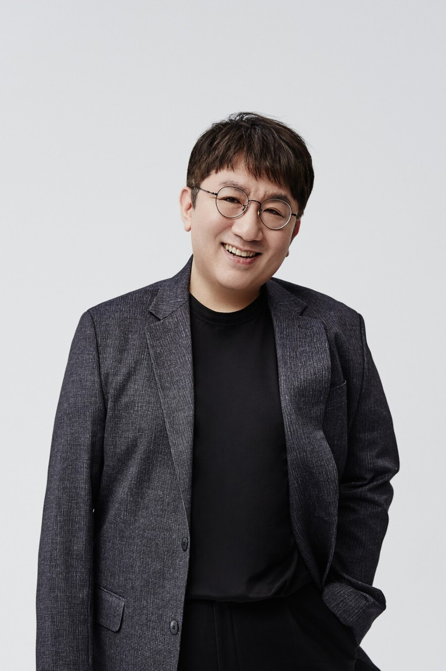 하이브, 경찰 이어 이번엔 국세청…방시혁 '부정거래 의혹' 관련 세무조사 